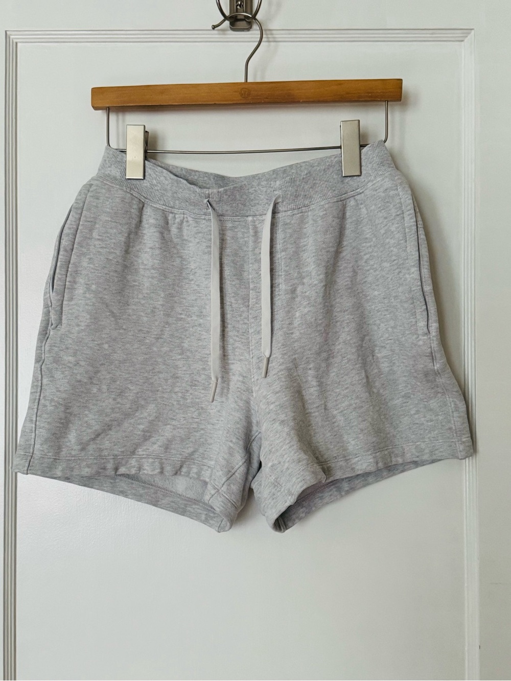 Lululemon Steady State relaxed fit short 5”